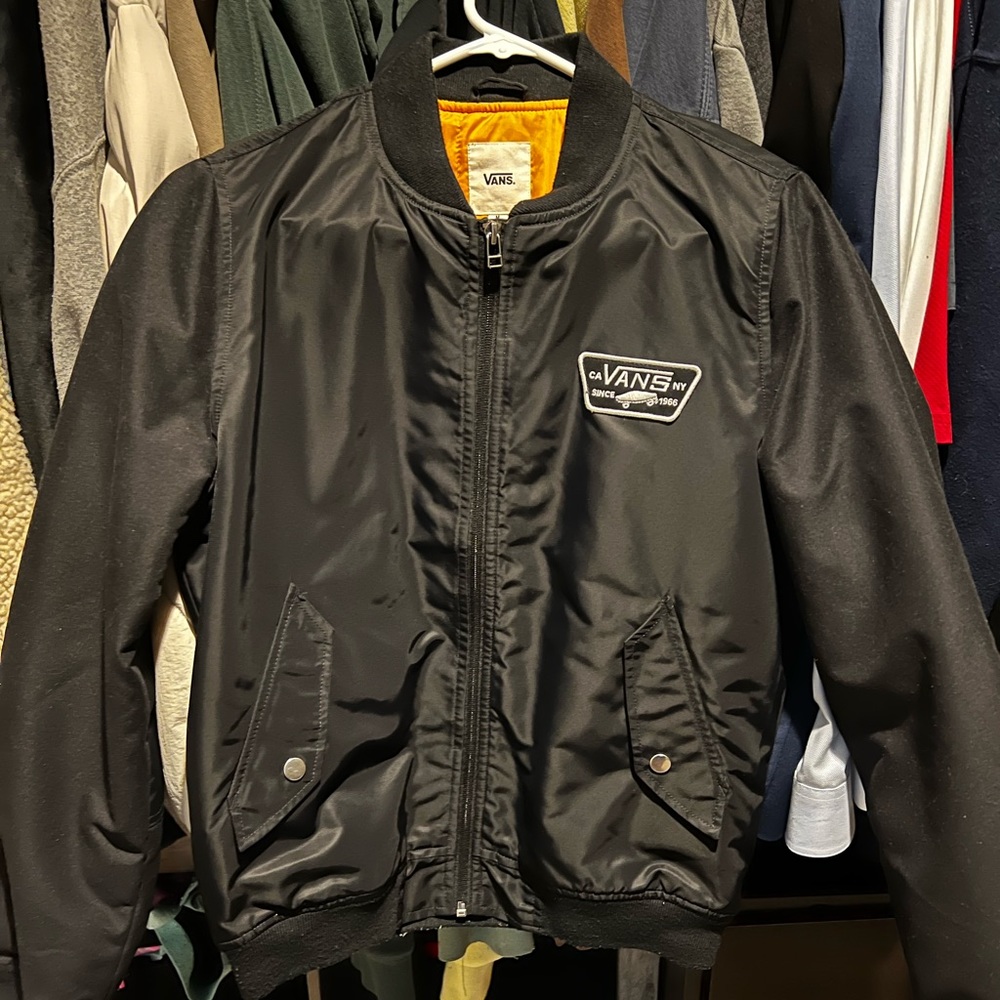 VANS BOMBER JACKET ( LIKE NEW)